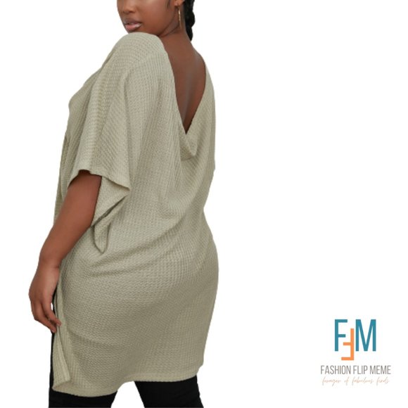 Oversized Twist-Front Short Sleeve Loose Fit Batwing High-Low Top, Plus Size - Picture 4 of 5